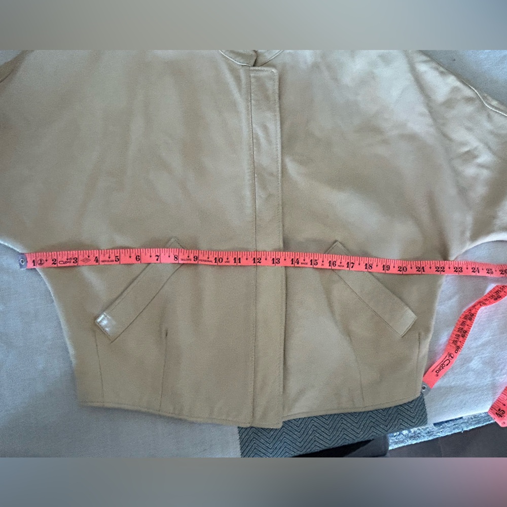 Rare Vintage Georgio Armani Designer Italian Leather Cream Jacket Sz 42 35 waist - Picture 17 of 17